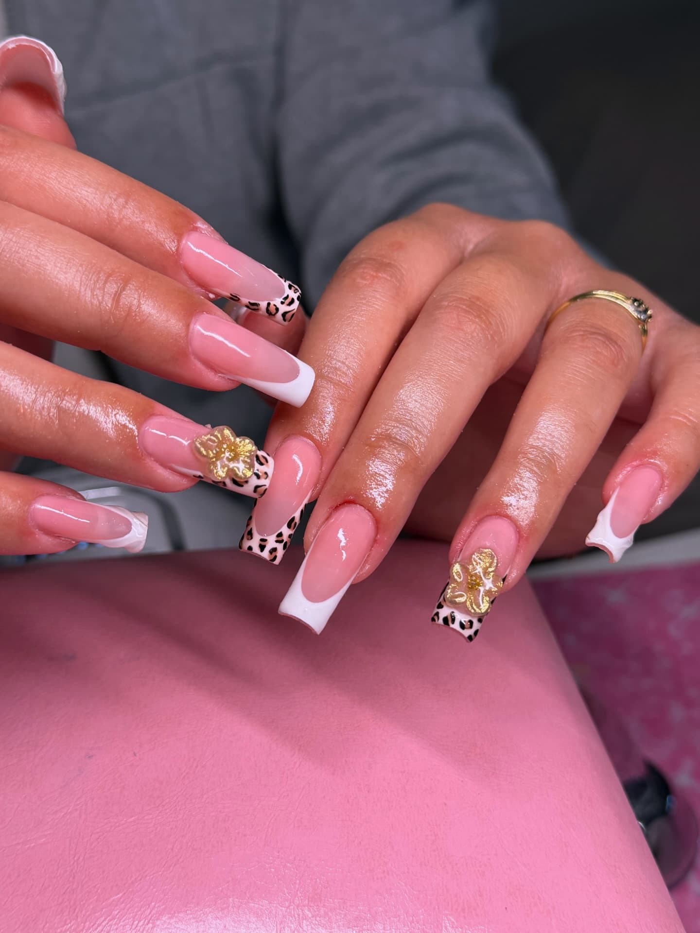 Nails Nice