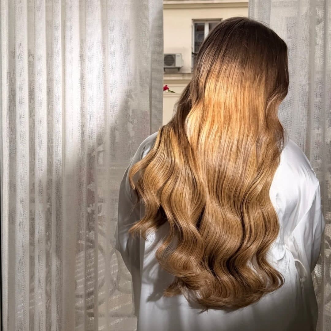 L'excellence capillaire. La chevelure, reflet de la beauté féminine.