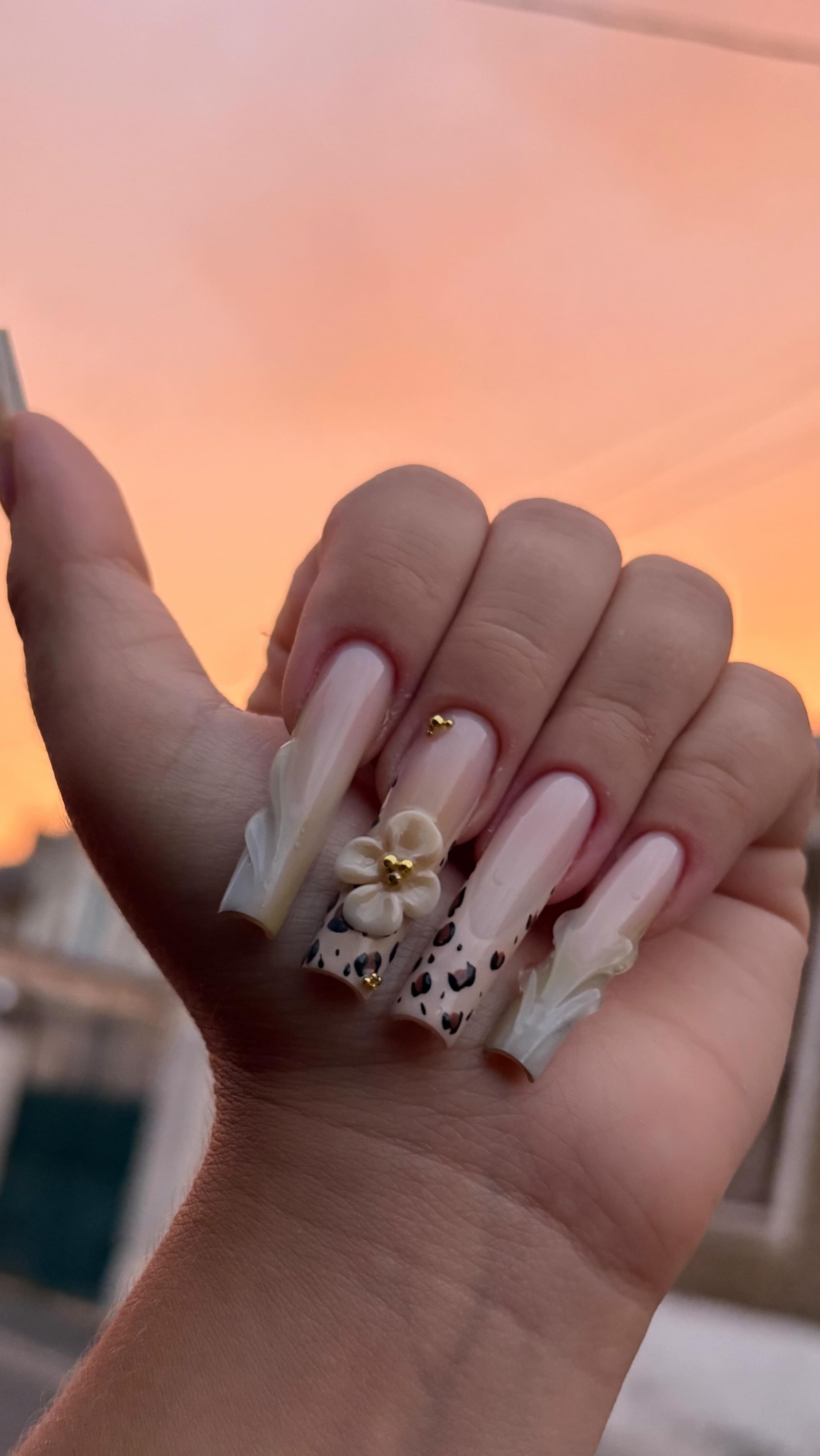 Nailsaabrx