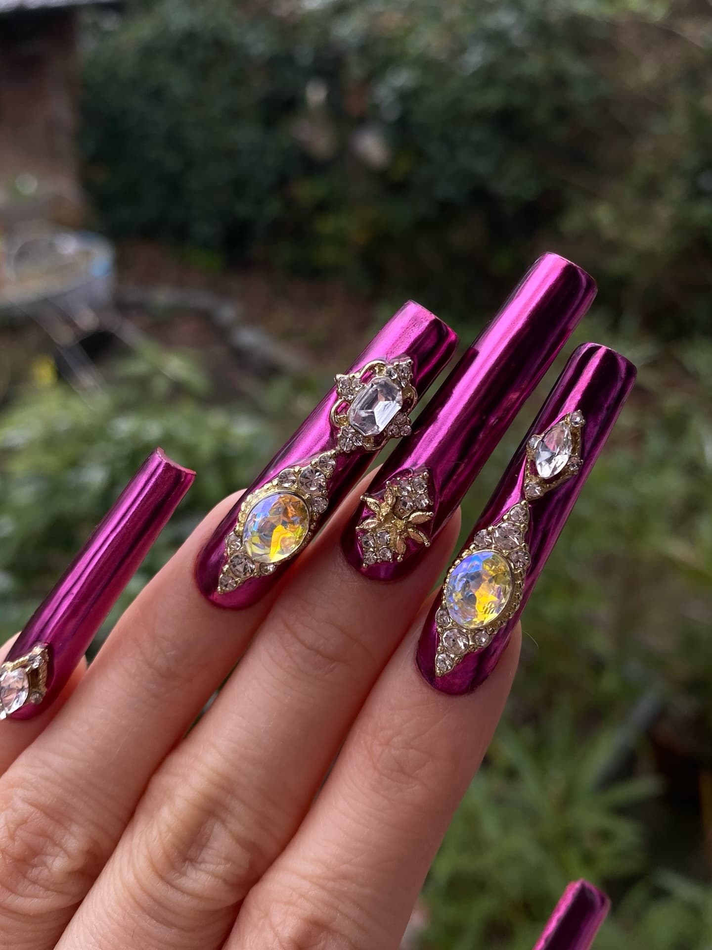 Esvi Nails