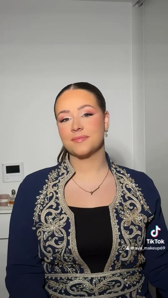 Aya Makeup