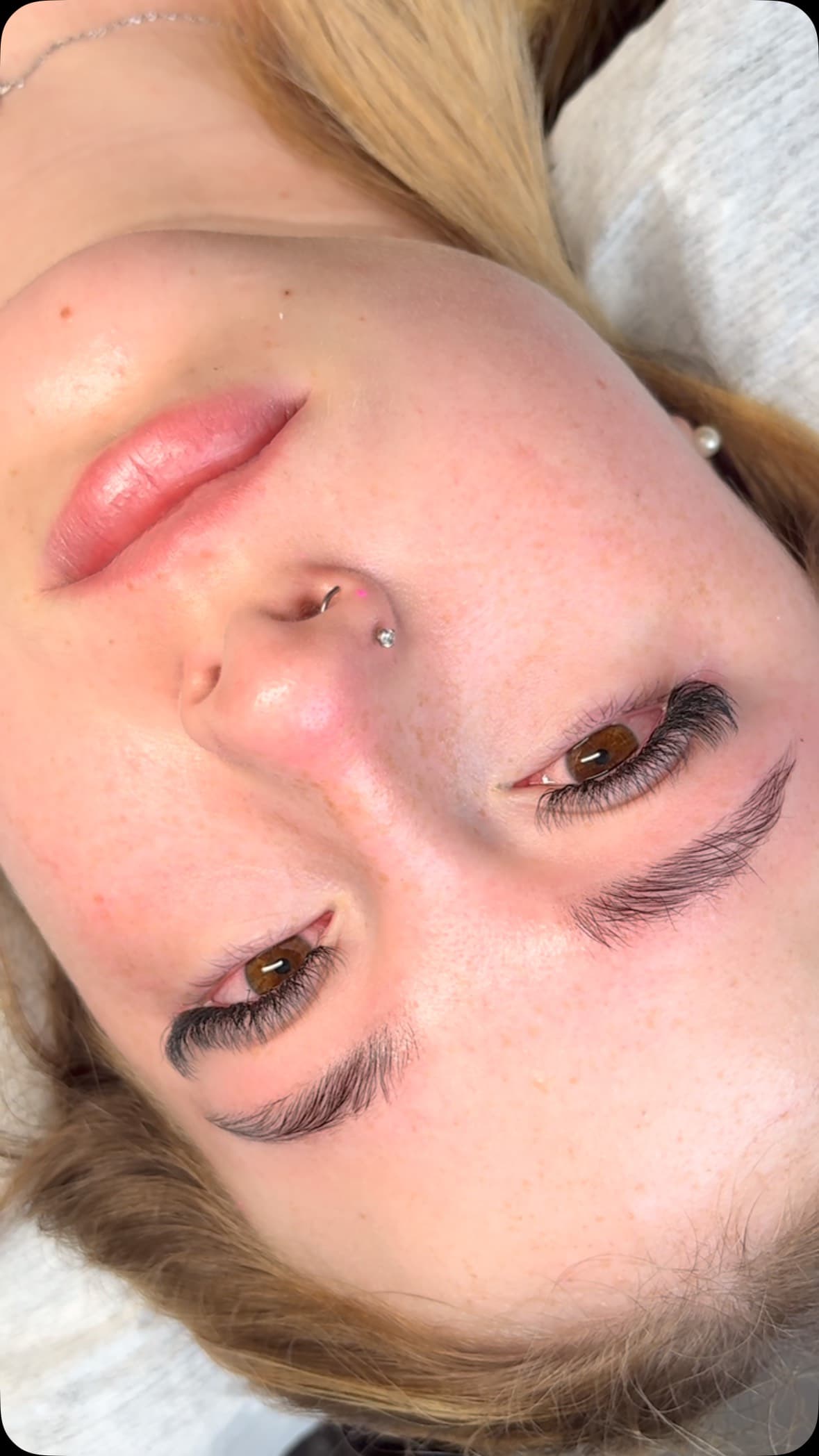 Lashes.ssi