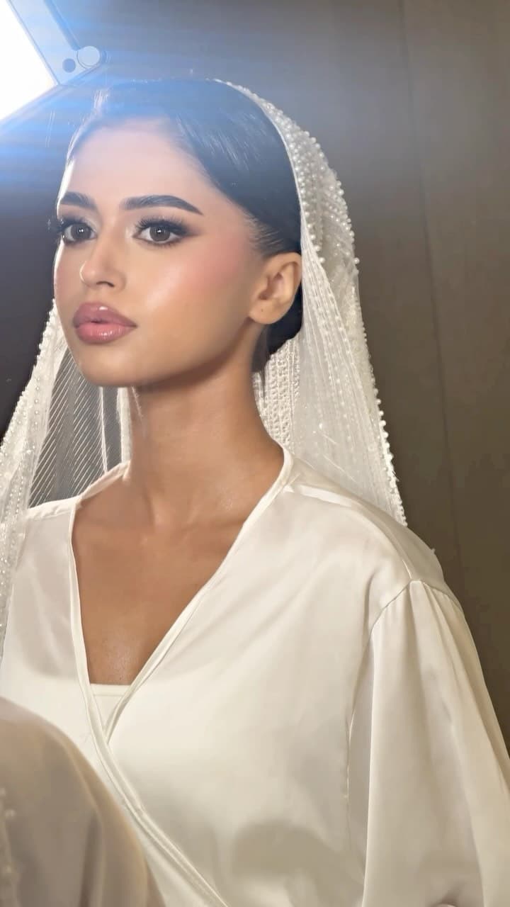 Elegant Hair