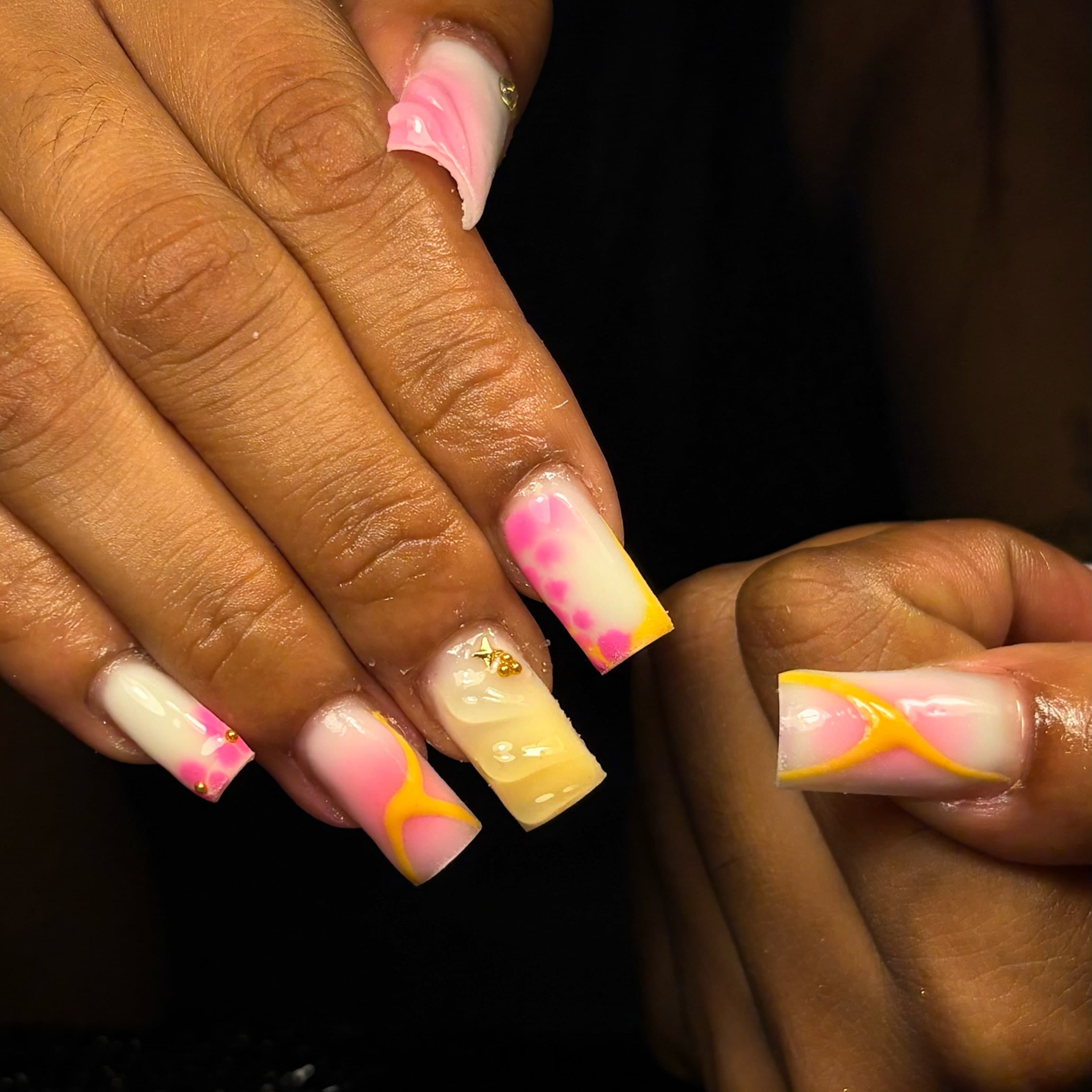 Mnails