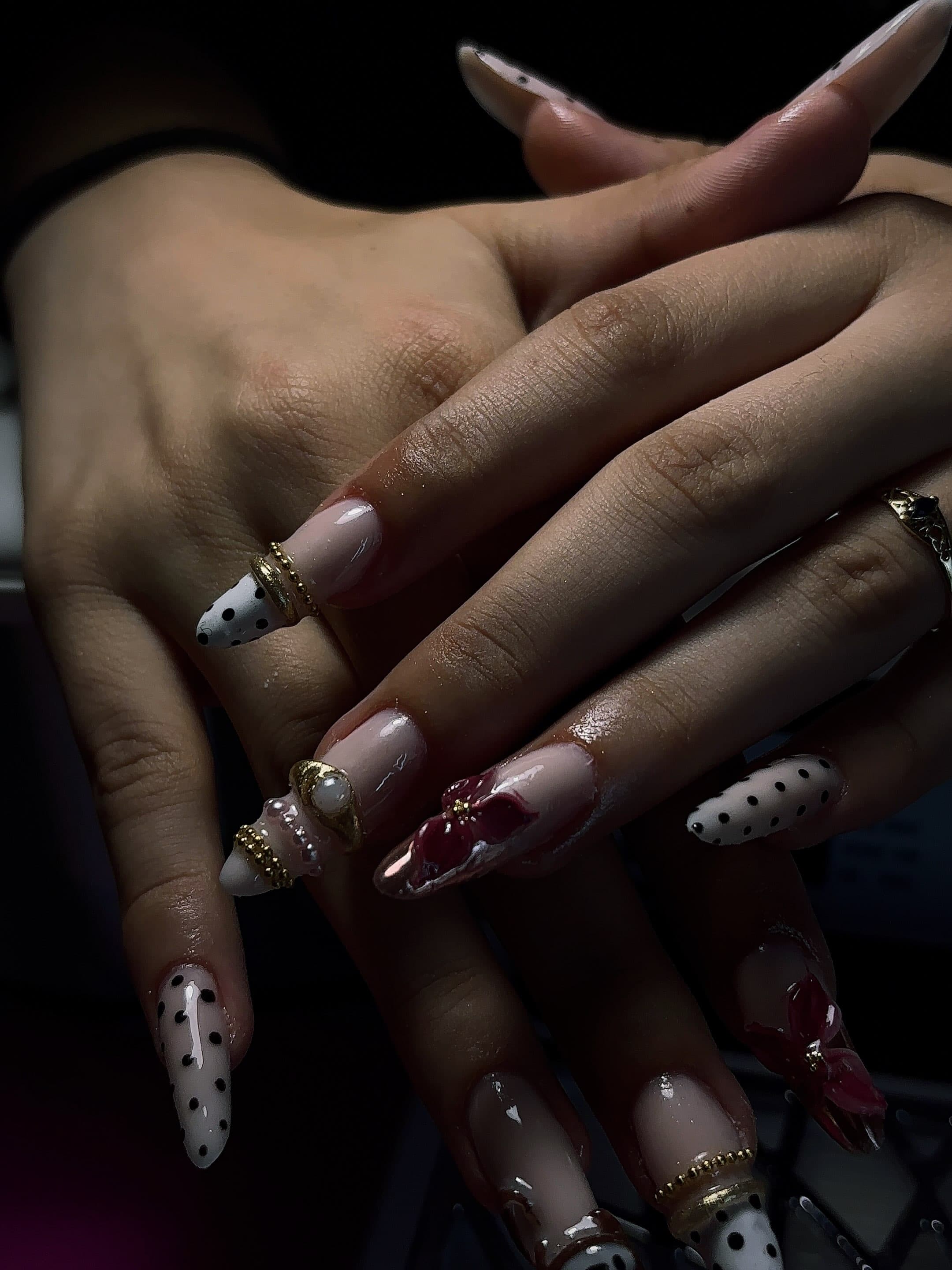 NN4 Nails