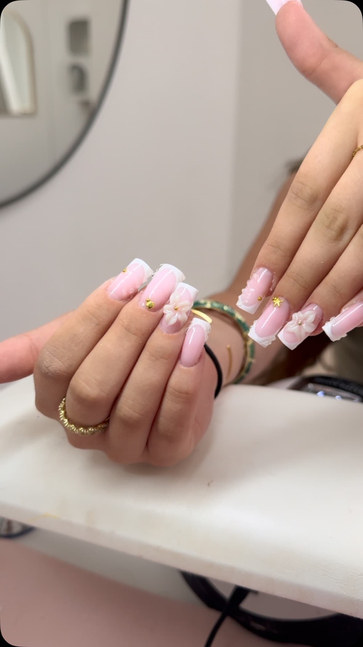 BH Nails
