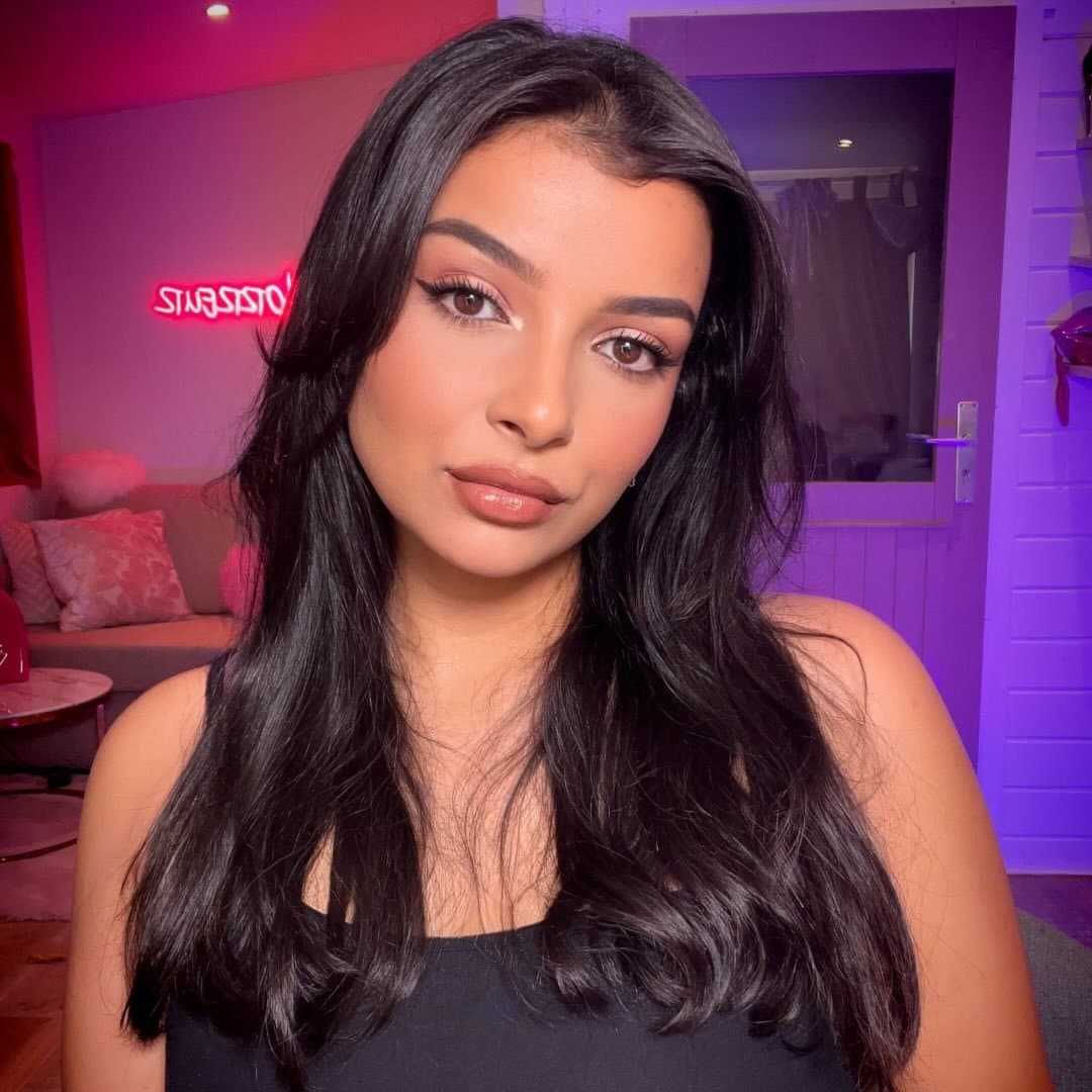 Cam Make Up