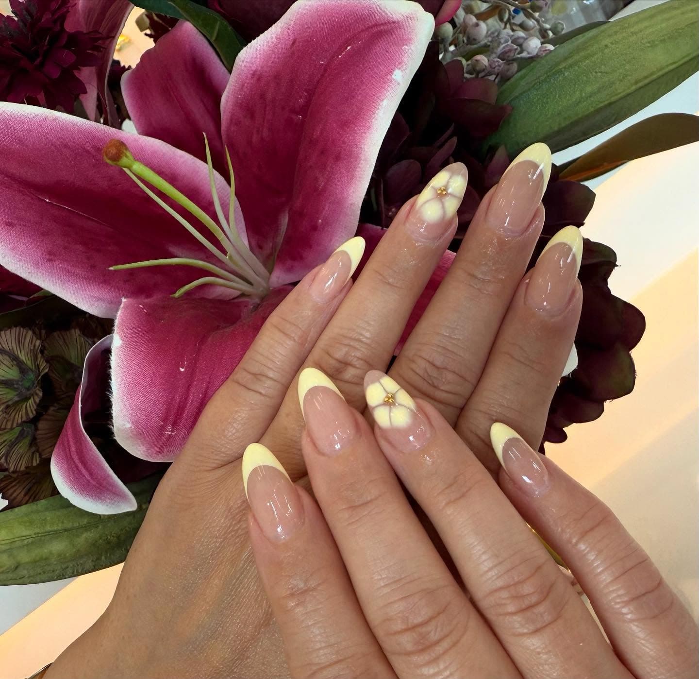 Lux Nail Beauty Bar